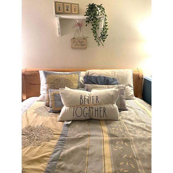 NWT RARE!!! Rae Dunn Mrs & Mrs - Picture 2 of 3